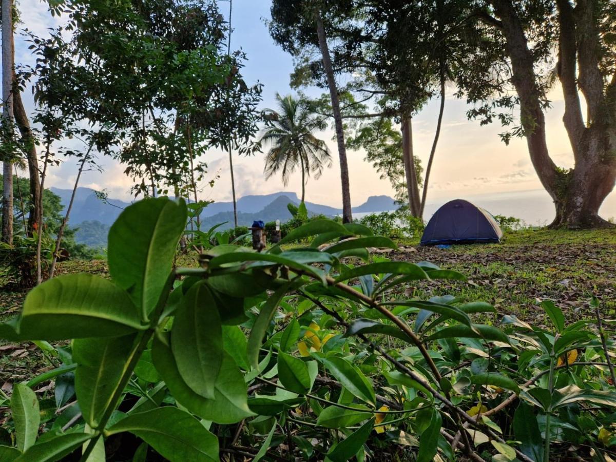 World'S View Wild Camping Salaszoi, Principe Island Santo Antonio Exterior photo