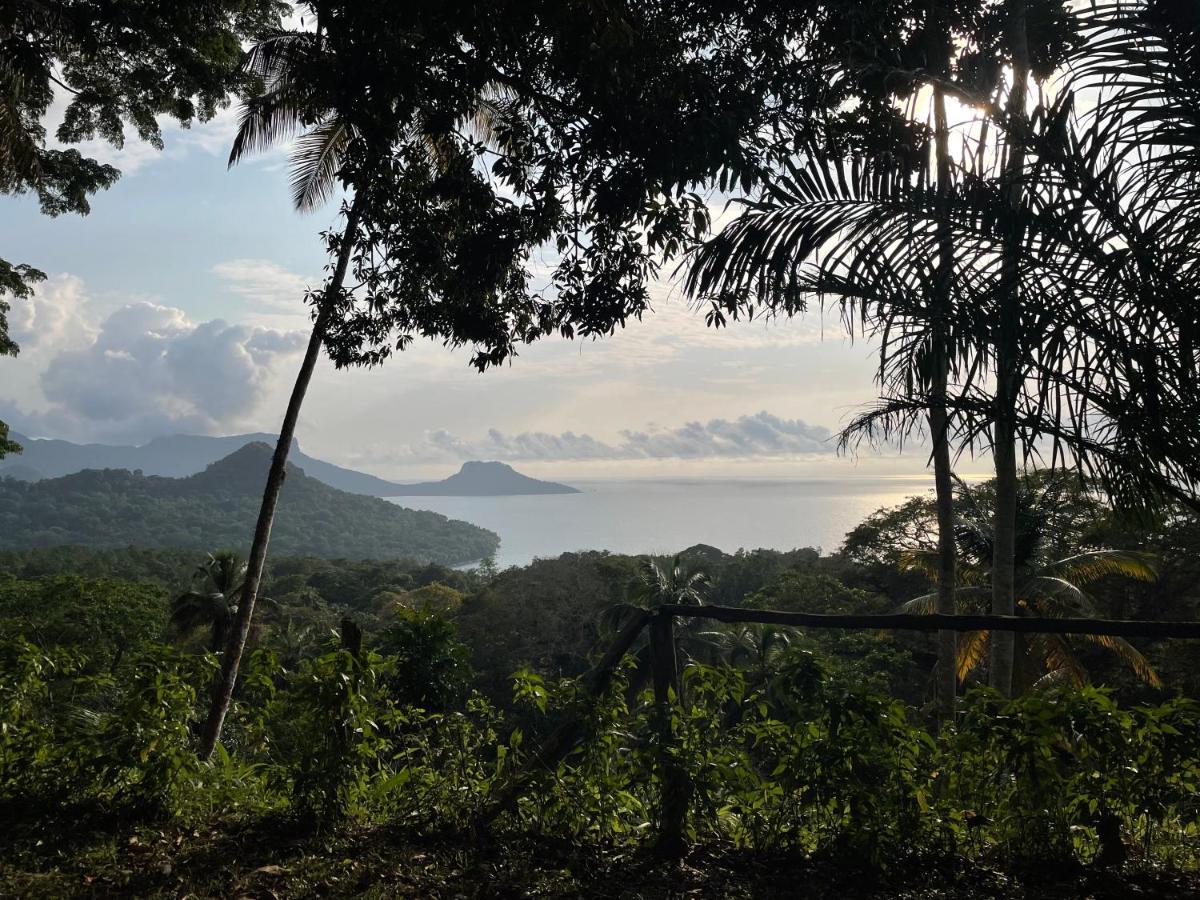 World'S View Wild Camping Salaszoi, Principe Island Santo Antonio Exterior photo