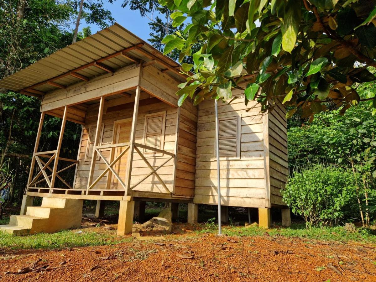 World'S View Wild Camping Salaszoi, Principe Island Santo Antonio Exterior photo