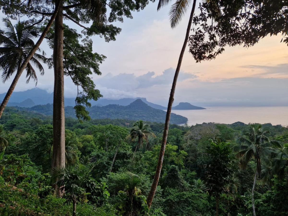 World'S View Wild Camping Salaszoi, Principe Island Santo Antonio Exterior photo